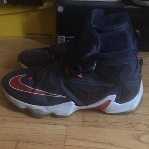 Lebron 13